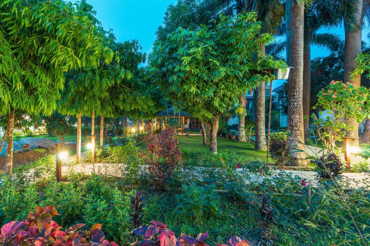 Royal Tiger Luxury Resort 4 Star Саураха Екстериор снимка